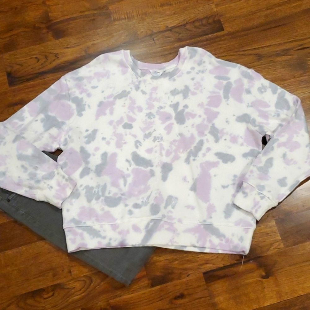 Womens Time & Tru tie dye sweatshirt size XL